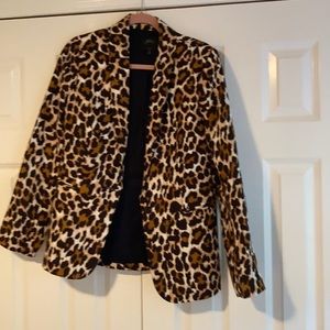 Women’s leopard blazer